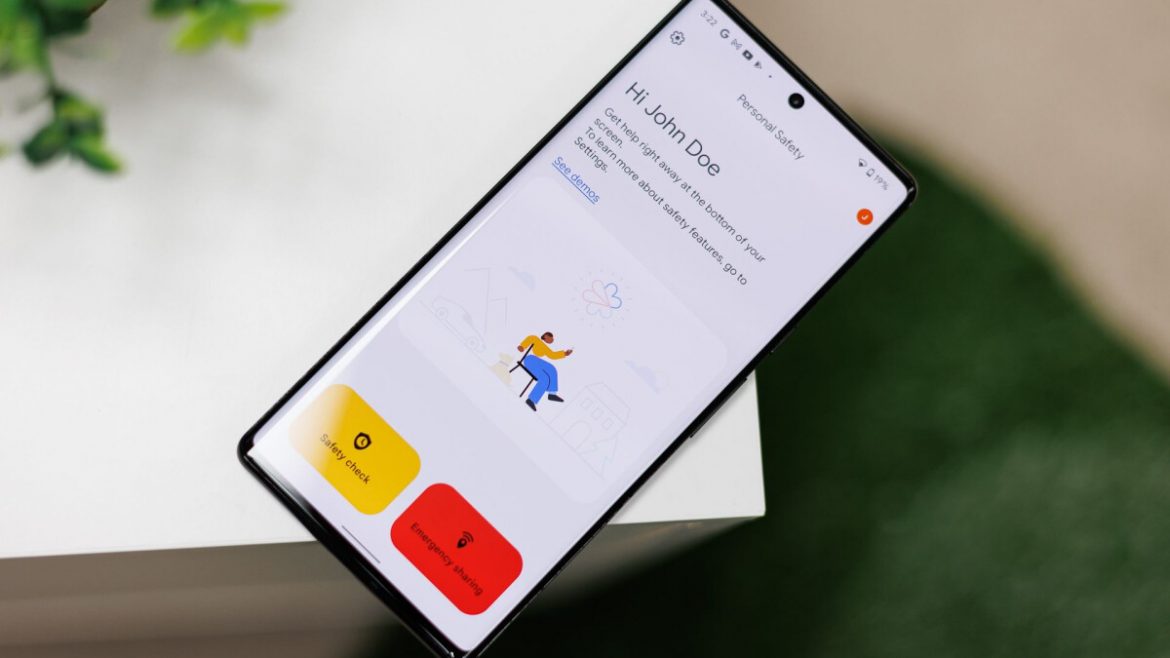 Pixel can automatically record and upload videos in emergency situations
